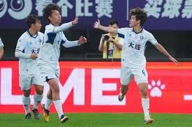 段刘愚夏窗转会动态 国安等三队成热门选择